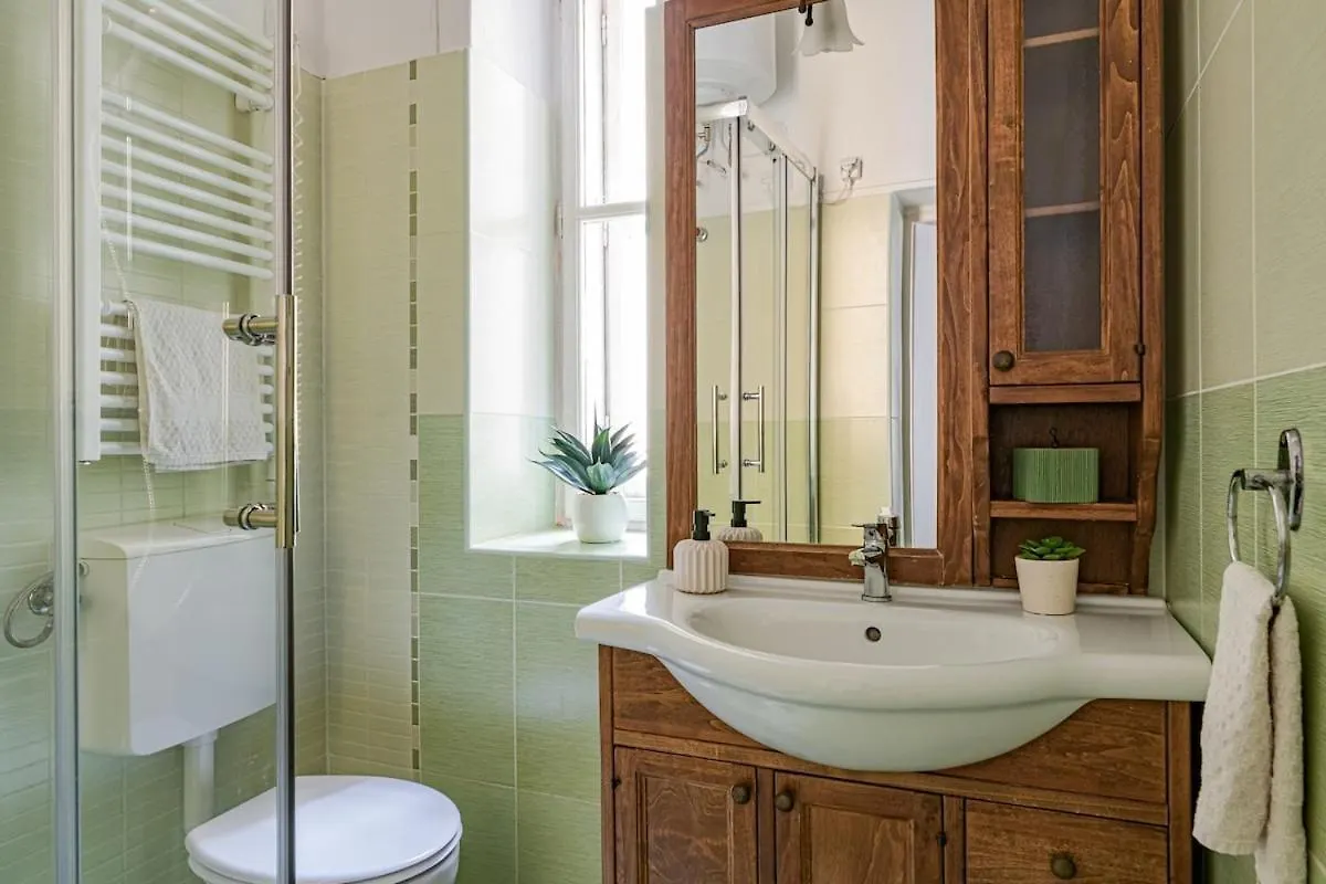 Cosy Studio Apartment In The Heart Of Budapest